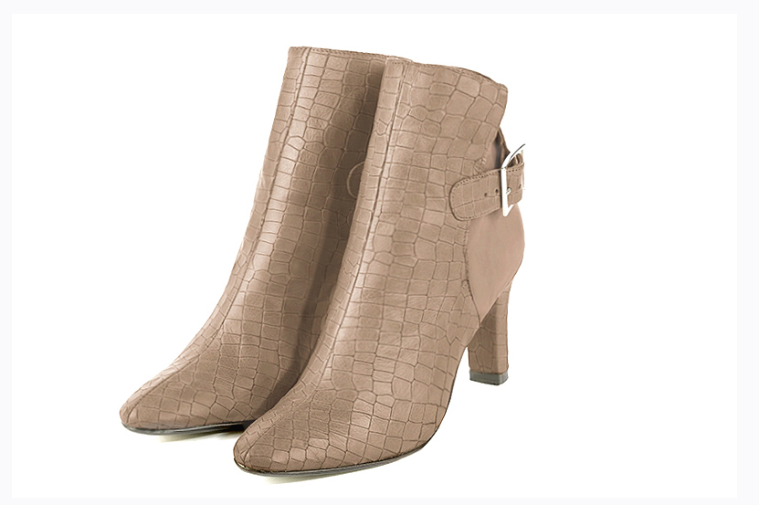 Tan beige women's ankle boots with buckles at the back. Round toe. High kitten heels. Front view - Florence KOOIJMAN
